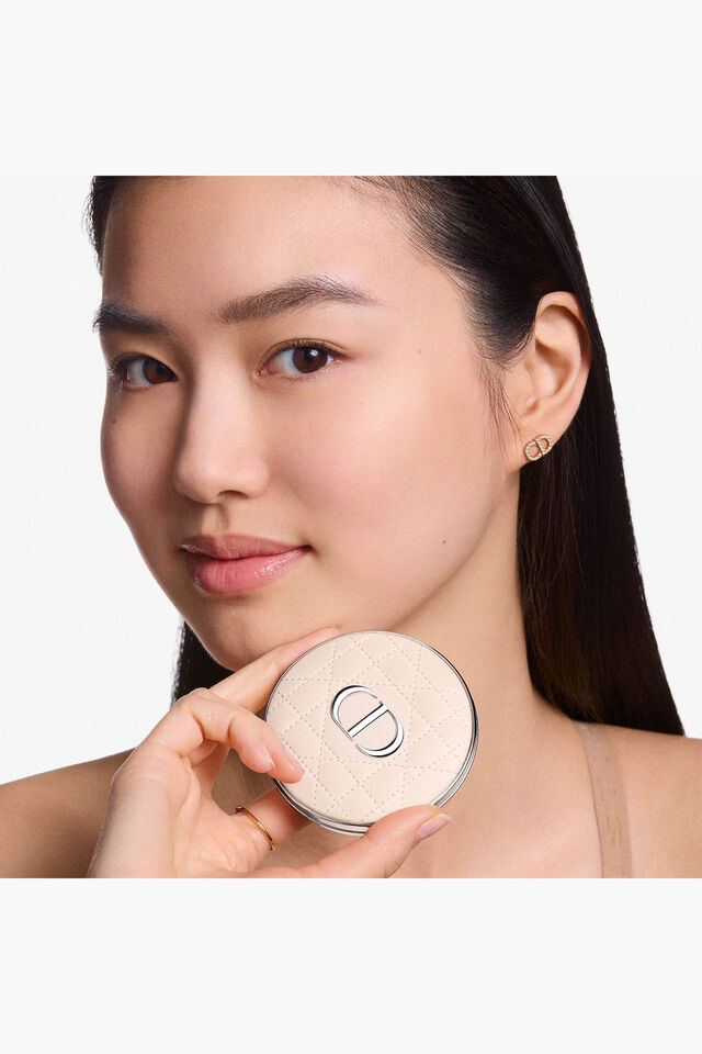 Dior Forever Nude Radiant Filter