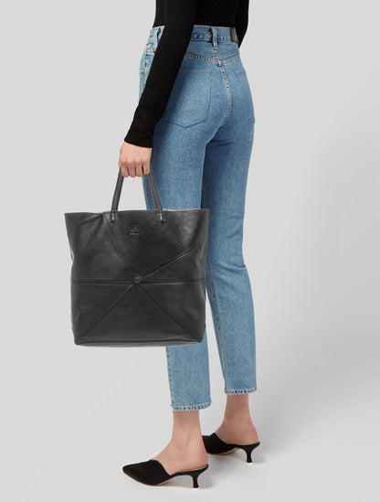 Loewe Signature Puzzle