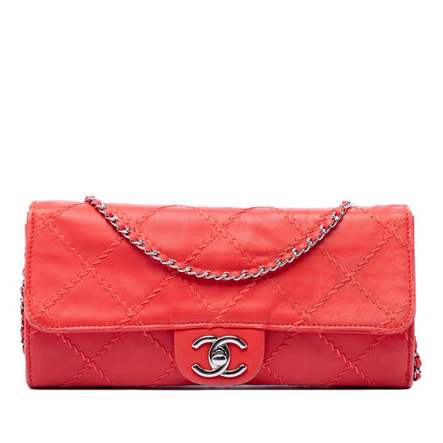 Chanel CC Quilted Lambskin Ultimate Stitch Wallet On Chain