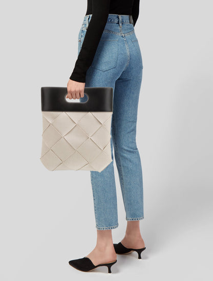 Bottega Veneta Intrecciato Slip Medium 2024