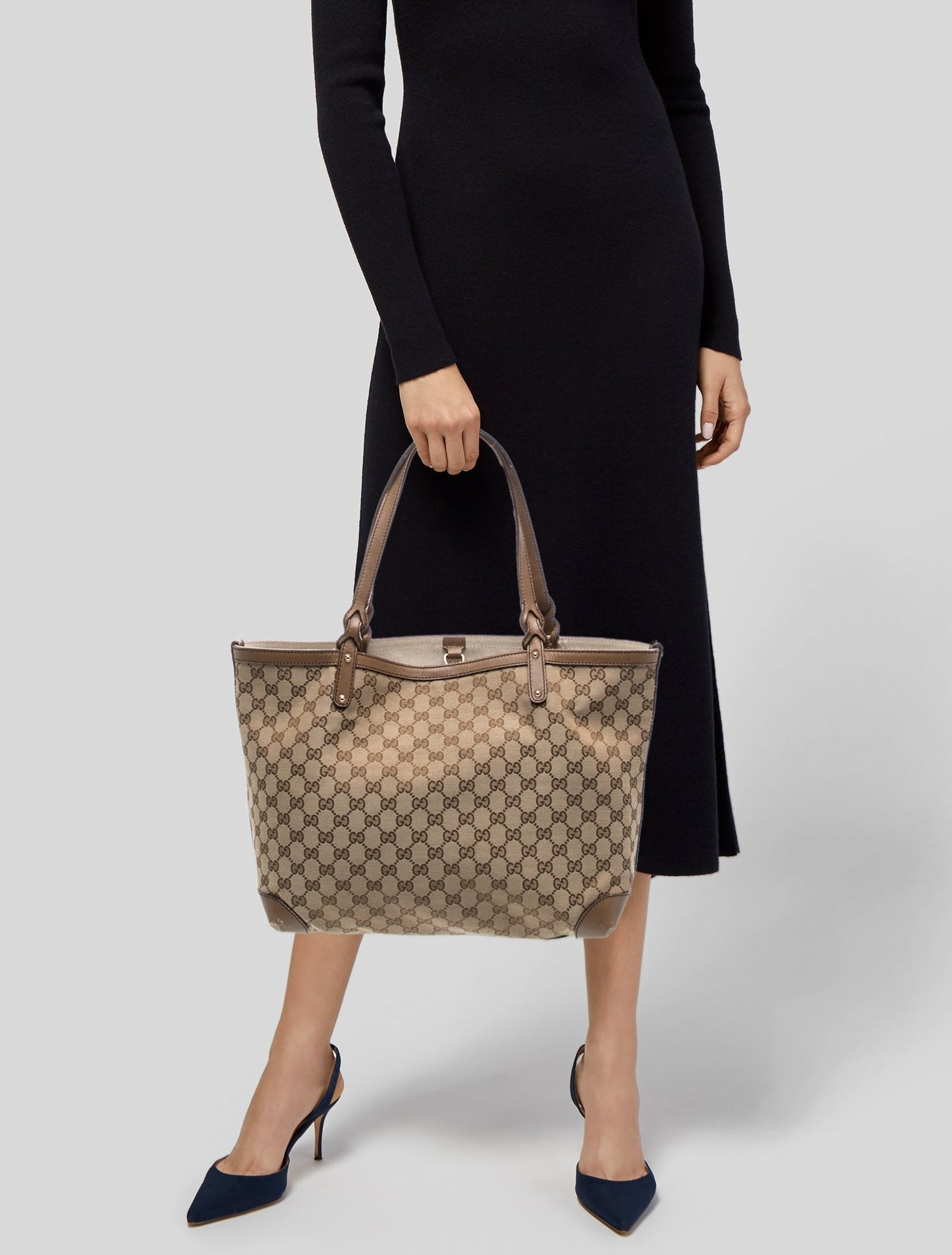 Gucci GG Canvas Craft Medium