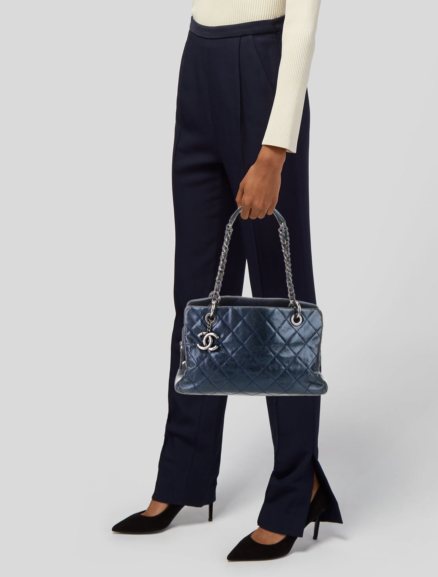 Chanel Small Chic Shopping Tote