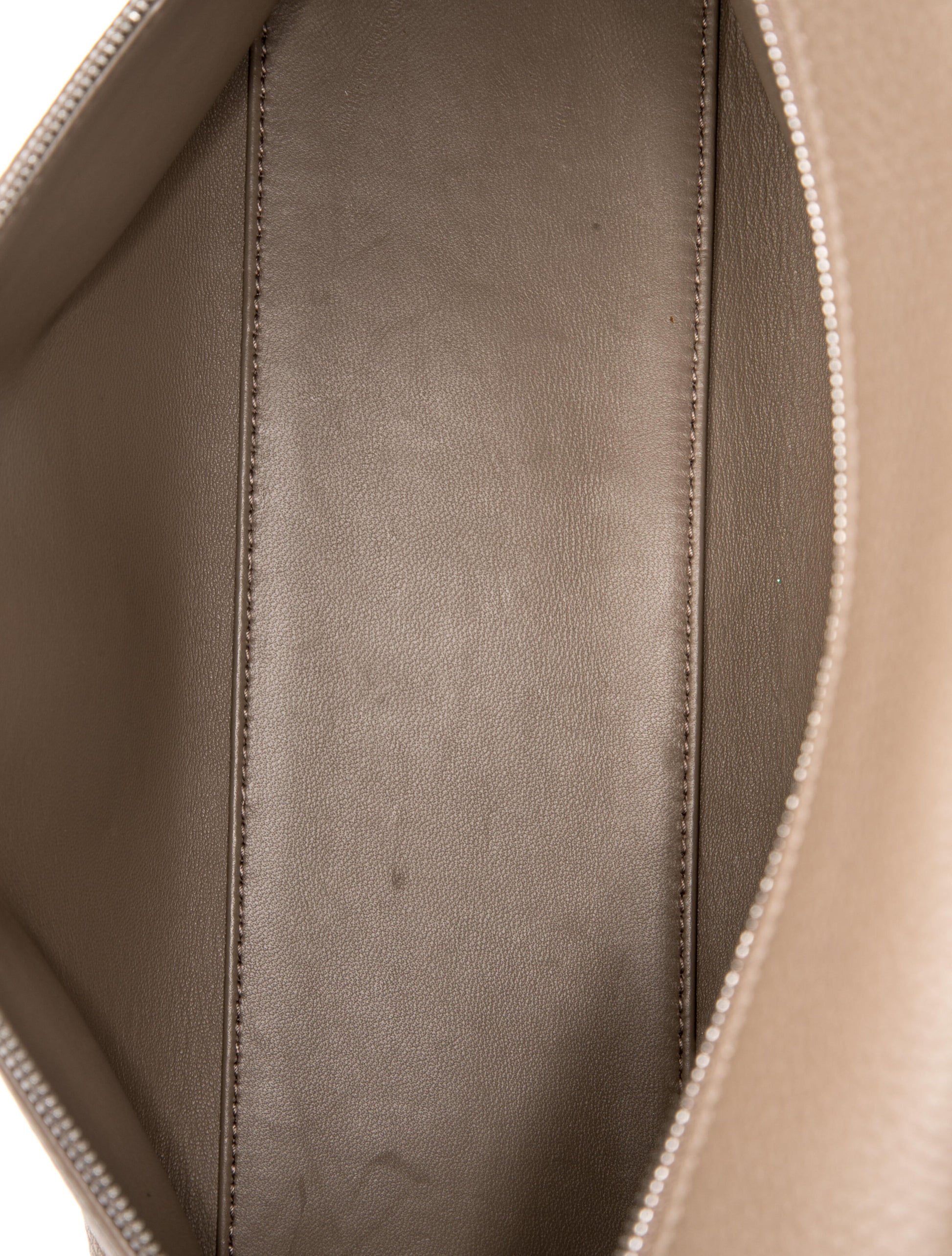 Loro Piana Leather Extra Pocket L 27