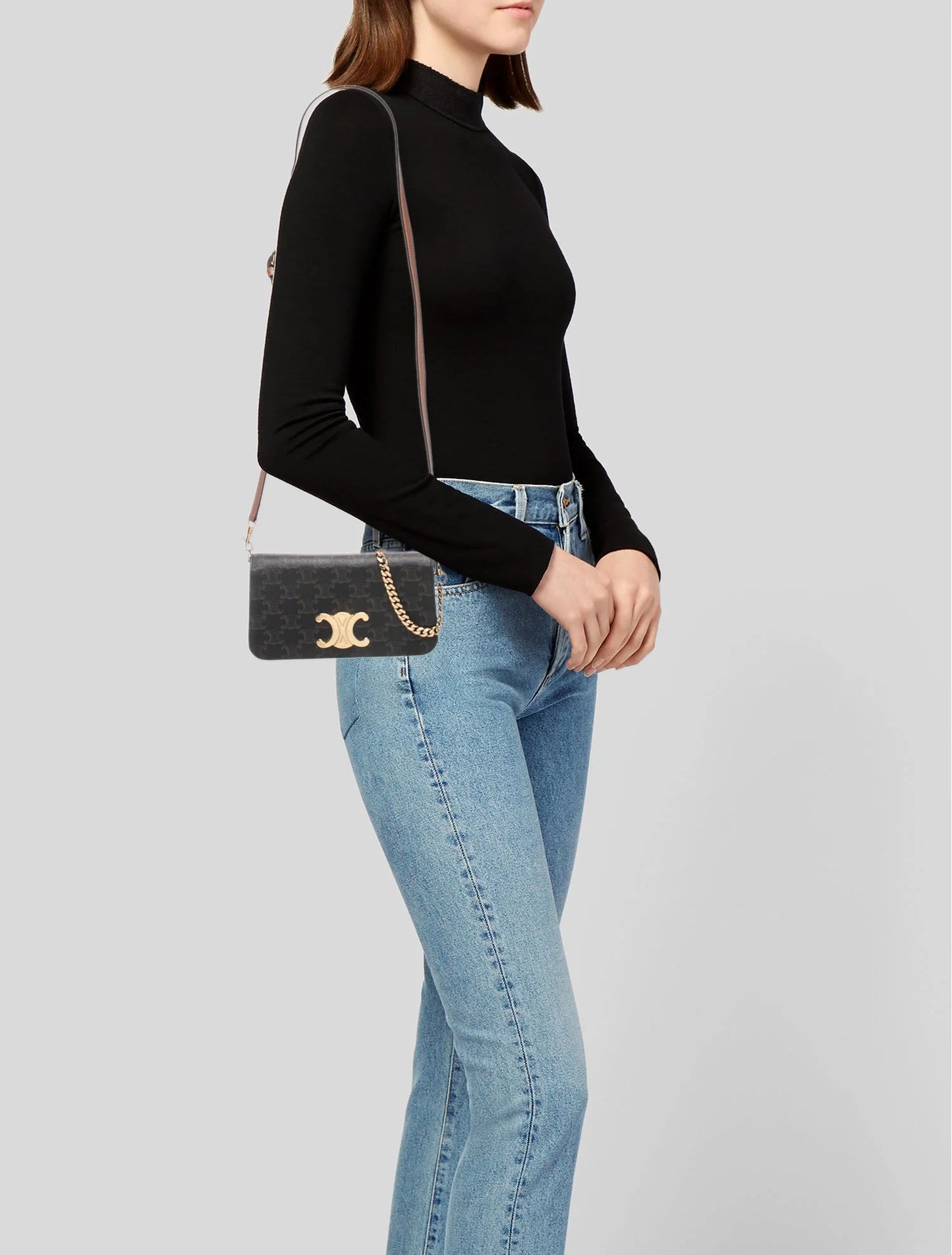 Triomphe Multipochette 2023