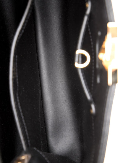 Taurillon Leather Capucines MM