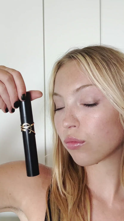 LASH CLASH EXTREME VOLUME MASCARA